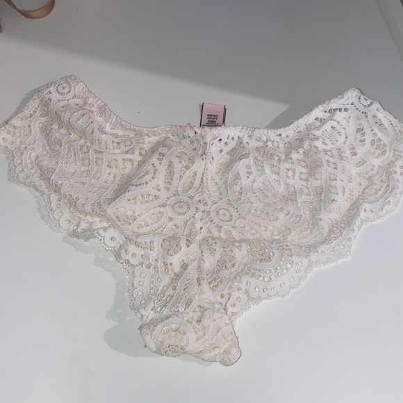 Victoria Secret Dream Angels push up bra and matching panty size small - Picture 4 of 4